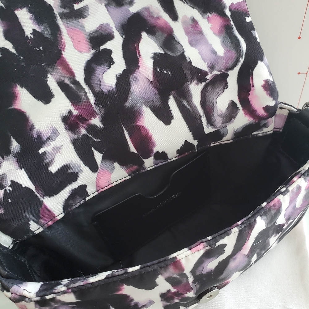 Alexander Mcqueen Authentic bag Like New With Tags, Dust Bag, Box And Receipt - Picture 6 of 9